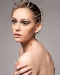 Kiera Clark's Instagram, Twitter & Facebook