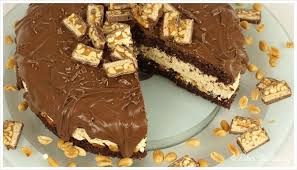 Snickerstorte Fur Alle Snicker Fans Evasbackparty Kuchen Und Torten Kinderschokoladen Kuchen Backen