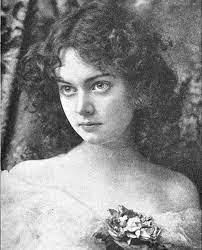 Ashley Minerva's Instagram, Twitter & Facebook