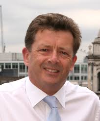 Former JLL chief joins Genr8