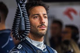 Tidligere F1-mester med voldsom kritik af Daniel Ricciardo: "Hvorfor er han  stadig i F1?"