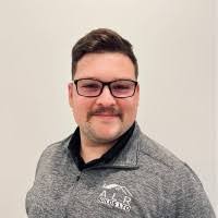 600+ perfiles de «Aiello»