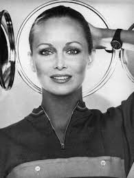 US Vogue November 1977 : Rene Russo by Patrick Demarchelier