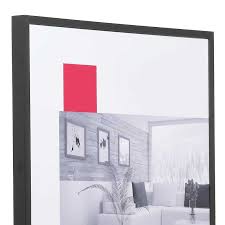 Einrahmen und einsatz der halbe classic wurde als erster bilderrahmen zum magnetischen öffnen und schließen entwickelt. Mira Alu Bilderrahmen Econ Eckig 20x30 Cm Schwarz Matt Antireflexglas Rahmenshop24 Com