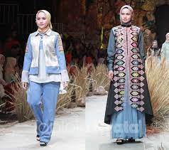 Jual cpt80 batik couple premium katun desain etnik baju wanita pria via bukalapak.com. Tren Busana Muslim 2020 Diramaikan Dengan Gaya Etnik Nusantara