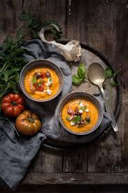 Zuppa Fredda Di Peperoni Gialli Pomodori E Feta Smile Beauty And More Recettes De Cuisine Cuisine Recette