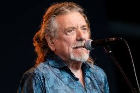 Robert Plant Performs Led Zeppelin's 'Stairway to Heaven' Live for First  Time in 16 Years