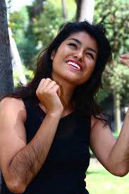 Lucy Sunflowers Hairy Back: The Photos You Need To See - LeakLab