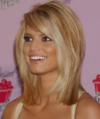 25 Long Hairstyles That Accentuate Round Faces