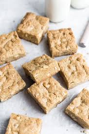 Browned Butter Blondie A Baker S Blog Recipe White Chocolate Macadamia Chocolate Macadamia Nuts Hot Chocolate Fudge