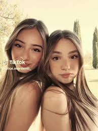 @alicee @viola_silvii @Viola Silvi