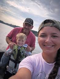 If not I'm going to be offline for this month 😭😔😭😔😭😭 because no one  to talk to me anymore bye 😭😭