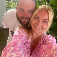 Can anyone recommend an entertainer for a girl's birthday party, please!!!