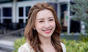 4 daughters-in-law of Hong Kong tycoons rewarded with million-dollar gifts  for giving birth