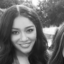 Gabriella Hall and Markell Sanders' Wedding Website