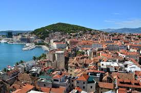 To be honest, i simply loved my time in split! Antigua Ciudad De Split En Dalmacia Croacia Split Es La Famosa Ciudad Y Destino Turistico Mas Importante De Croacia Y Europa Foto De Archivo Imagen De Dalmacia Turista 162503178