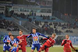 Średnio w bezpośrednich meczach pada 2.33 goli. Wisla Plock Gornik 0 4 Defensywa Fundament Zwyciestwa Roosevelta 81