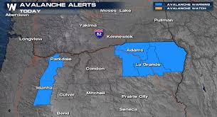 On saturday, a snowmobiler in idaho became the seventh person to die in an avalanche this winter. Additional Heavy Snow And Strong Winds Across The Northwest Weathernation