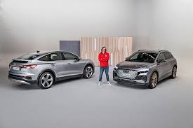Prijs en leaseprijs is nog niet bekend en is een schatting. Audi Q4 E Tron 2021 Das Neue Elektro Suv Mit Bis Zu 299 Ps Auto Bild