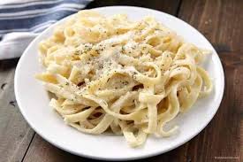 Homemade Alfredo Sauce Recipe An Easy Alfredo Sauce With Garlic Cream And Parmesa Alfredo Sauce Recipe Alfredo Sauce Recipe Homemade Chicken Alfredo Recipes