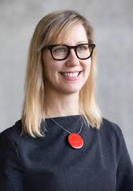 Holly Samuelson's Instagram, Twitter & Facebook