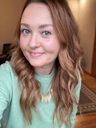 Stephanie Mattes's Instagram, Twitter & Facebook