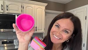 Amazon.com: Silicone Cupcake Liners 34 Pack Baking Cups Muffin Liners  Nostick Cake Molds Bento Lunch Box Dividers: Home & Kitchen