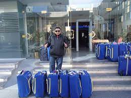 Surcaj tambahan rm300 sekiranya beg dan buku panduan tidak dipulangkan dalam keadaan asal semasa pembatalan. Cari Pakej