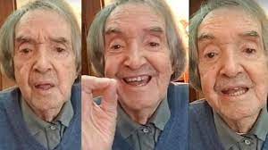 Guardo el recuerdo de ese dia enn mi corazón le deseo felices 96 años a carlitos bala con esta foto junto a susana. Carlitos Bala El Hombre Que Regala Risas Y Cosecha Afecto Cumple 95 Anos Diario De Cultura