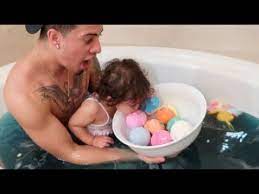 A beginner s guide to making amazing bath bombs and bathtub treats! Baby Bath Challenge Youtube
