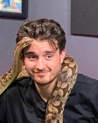 This year has been just one big hang out ... I dont know what that means.  Maybe i mean that life's been good and I've been chillin :)