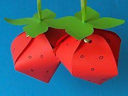 Erdbeeren Basteln Im Sommer Basteln Gestalten Basteln Ideen Sommer Basteln Mit Papier Dekoration Fruhlingsdeko Basteln