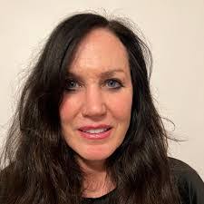 Ami Thaker's Instagram, Twitter & Facebook