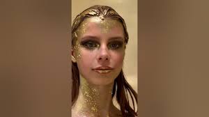 How we did the golden yoga photo shoot