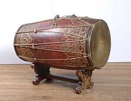 Pada awalnya, gendang beleq hanyalah alat musik yang mengiringi prajurit saat akan berjuang ke medan perang. Kendang Wikipedia