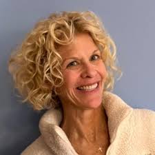 Amy Hilbrich Davis (@ahilbrichdavis)