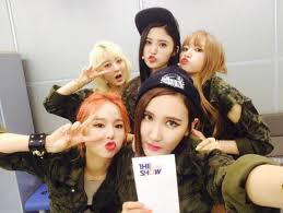 Fy Hani Kpop Girls Couple Photos Kpop Idol
