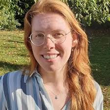 Amazon.com: Leaving Stra: 9783000810282: Simmonds, Lucinda Jane: Books