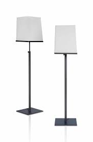 See more ideas about modern italian, italian table, italian lighting. Auktion Queen Anne S Gate Works From The Art Collection Of Sting Trudie Styler Am 24 02 2016 Lotsearch