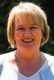 Rhiannon Patterson's Instagram, Twitter & Facebook