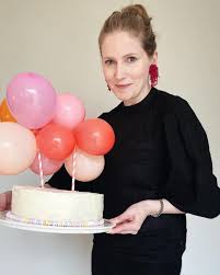 For even more unique flavor, combine apple varieties. Surprise Torte Mit Luftballons Fur Eine Kleine Gebur