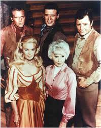 The Big Valley What A Great Show Amazing Cast Including The One And Only Barbara Stanwyck And A Very Young Linda Classic Television Tv Shows Television Show