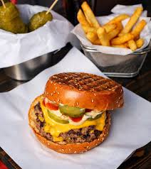 Özəl burger ət ilə