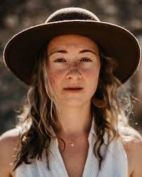 Celia Bell's Instagram, Twitter & Facebook