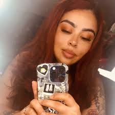 𝓢𝓽𝓮𝓹𝓱𝓪𝓷𝓲𝓮🦋 (@honeyhustlecutz)