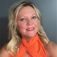 Stephanie Bruning's Instagram, Twitter & Facebook