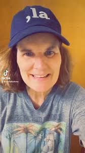 the BIGGEST cat #cats #improve #paulapoundstone