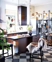 Con estas maravillosas ideas podrás ver que tener una isla puede convertirse rápidamente en una realidad. Ejemplos De Cocinas Con Isla Reformas