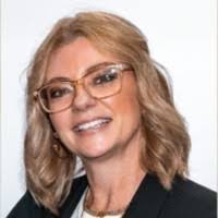 Linda Hannah's Instagram, Twitter & Facebook