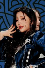#icorrect (g) idle quotes #(g) idle #g idle soyeon #jeon soyeon #gidle soyeon #(g) idle miyeon #gidle miyeon #cho miyeon #g idle miyeon #g idle as a leader, soyeon is used to taking care of people and making them feel like they can count on her for everything. G Idle Scenarios G Idle Soyeon Taking Care Comforting You